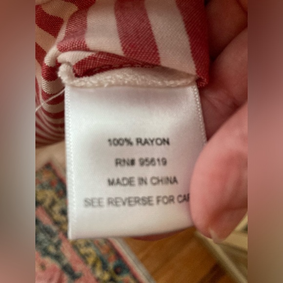 Fever - Red and White Striped Flutter Sleeve Top - SZ L - Picture 8 of 9